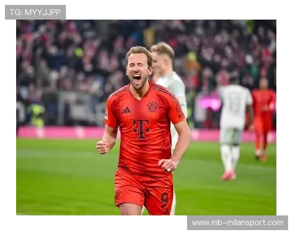 凯恩前场回撤组织传球，拜仁攻势由此全面打开