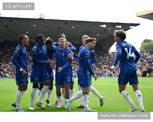 切尔西前锋点球稳稳命中带走胜利收获掌声